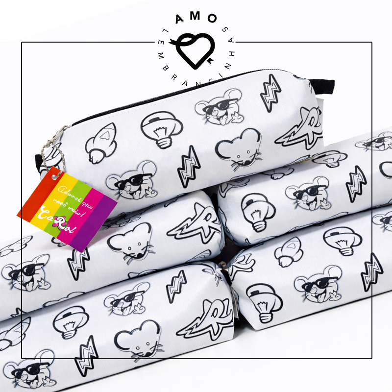 1 amo-lembrancinhas-personalizadas-infantis-brinde-necessaire-estojo-colorir-pinte-repinte-dos-rosa-tapa-olho