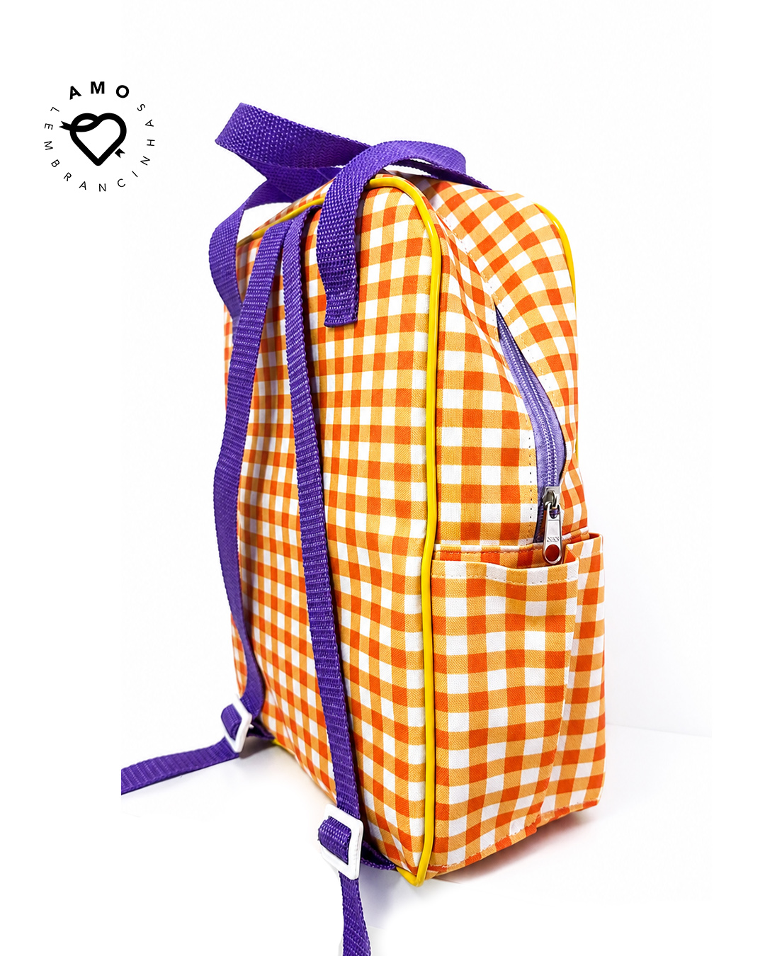 amo-lembrancinhas-personalizadas-infantis-lembrancinha-festa-sao-paulo- bolsa-frasqueira-mochila-xadrez-mochila